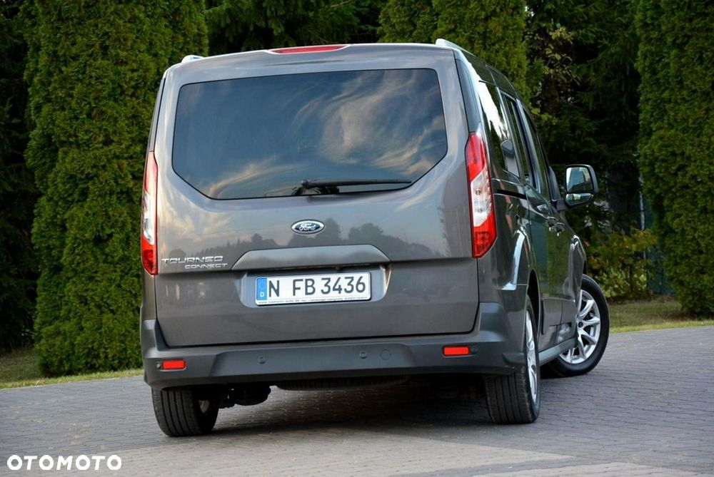 Ford Tourneo Connect Grand - 13