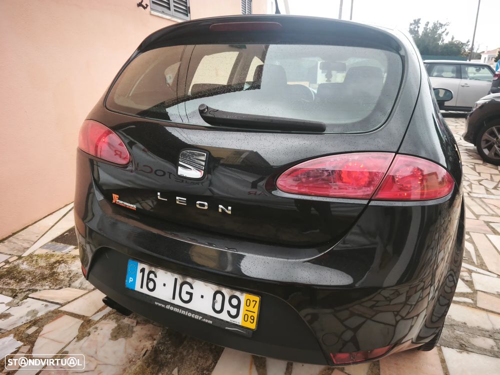 SEAT Leon 2.0 TDI DPF FR - 5