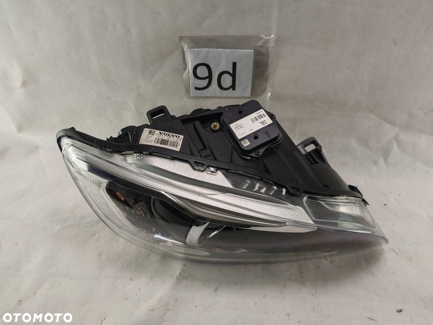 VOLVO V60 S60 LIFT XENON LED PRAWY REFLEKTOR LAMPA PRAWA 31420262 - 6