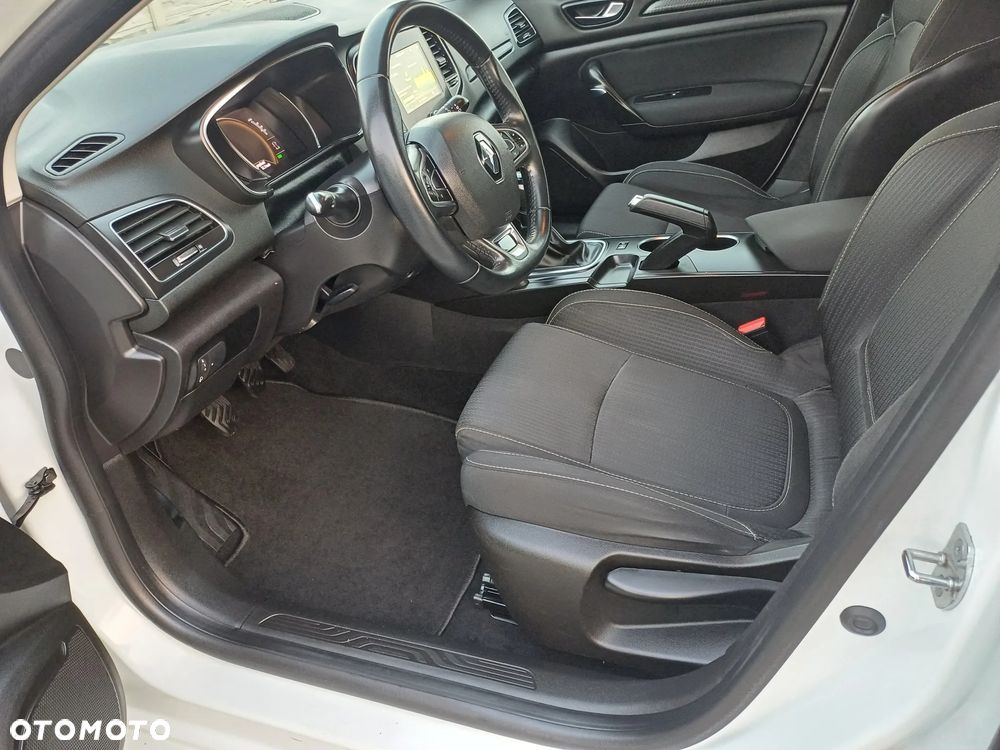 Renault Megane 1.5 Blue dCi Intens - 22