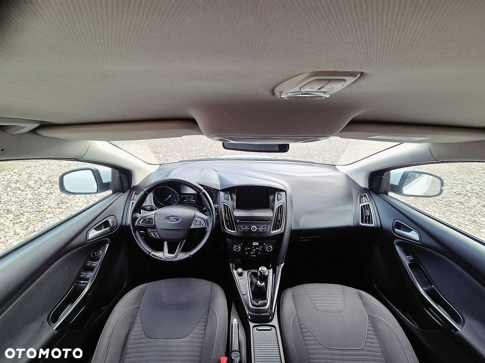 Ford Focus - 21