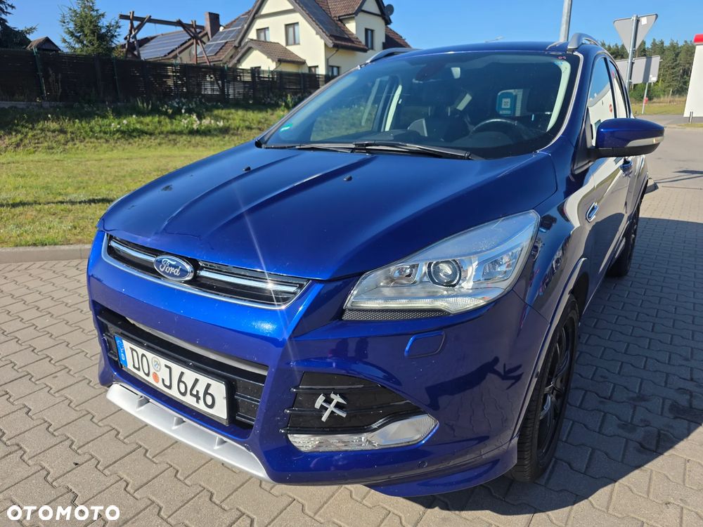 Ford Kuga 1.5 EcoBoost 2x4 Titanium - 1