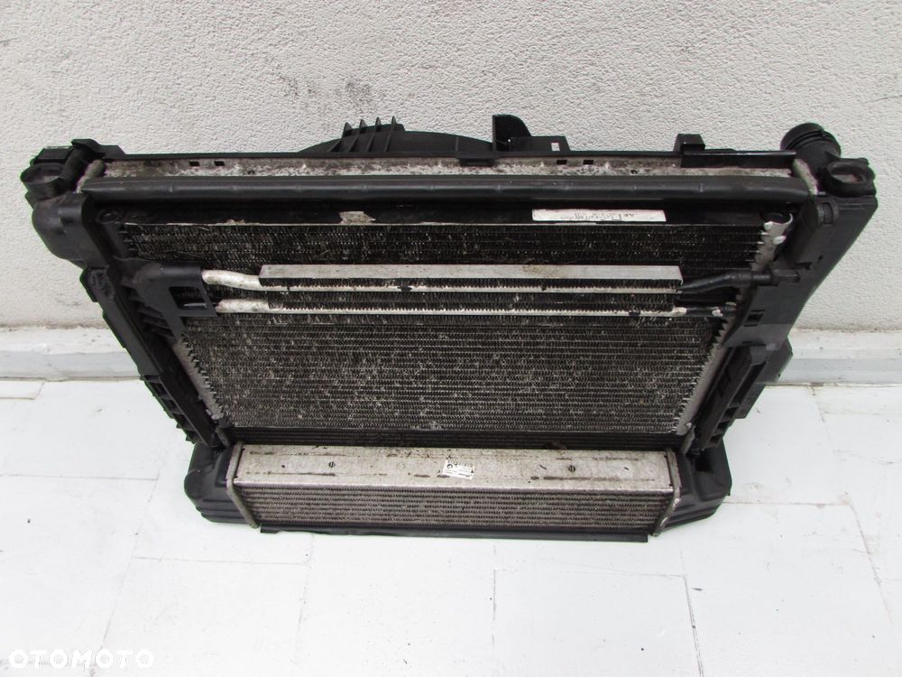 BMW X3 E83 2.0 D 06-10 CHLODNICE WENTYLATOR OBUDOWA 6732-6925702 7788136 - 2