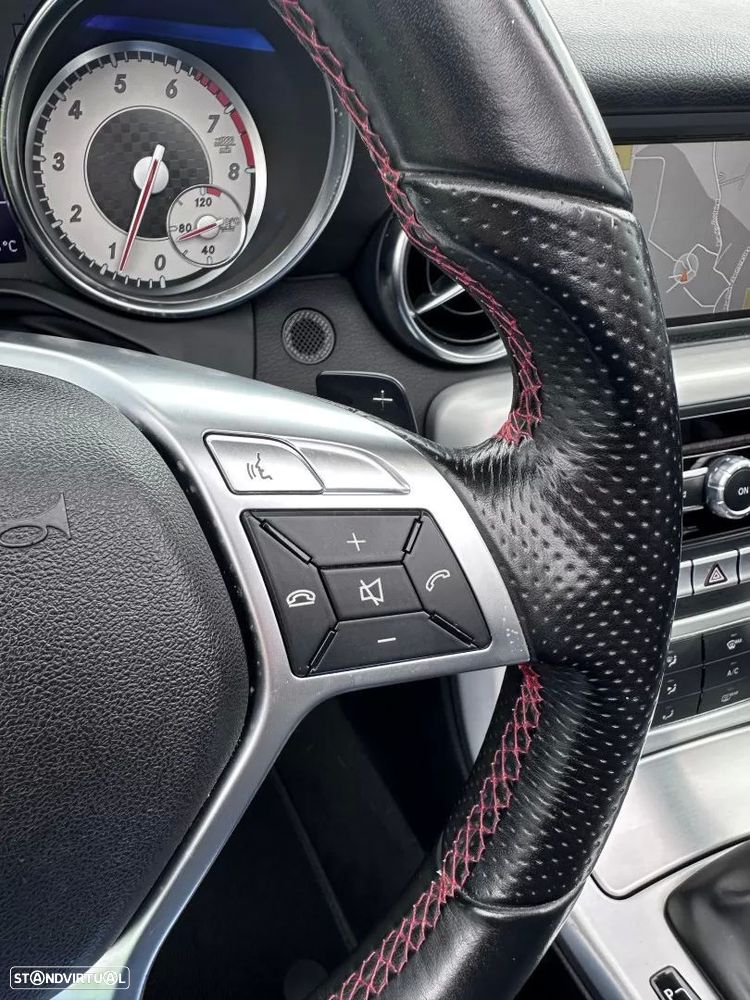 Mercedes-Benz SLK 250 (BlueEFFICIENCY) 7G-TRONIC CarbonLOOK Edition - 30