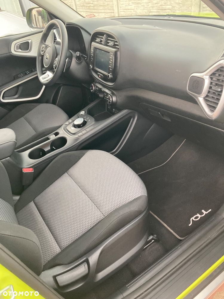 Kia Soul e-Soul 39kWh L - 15