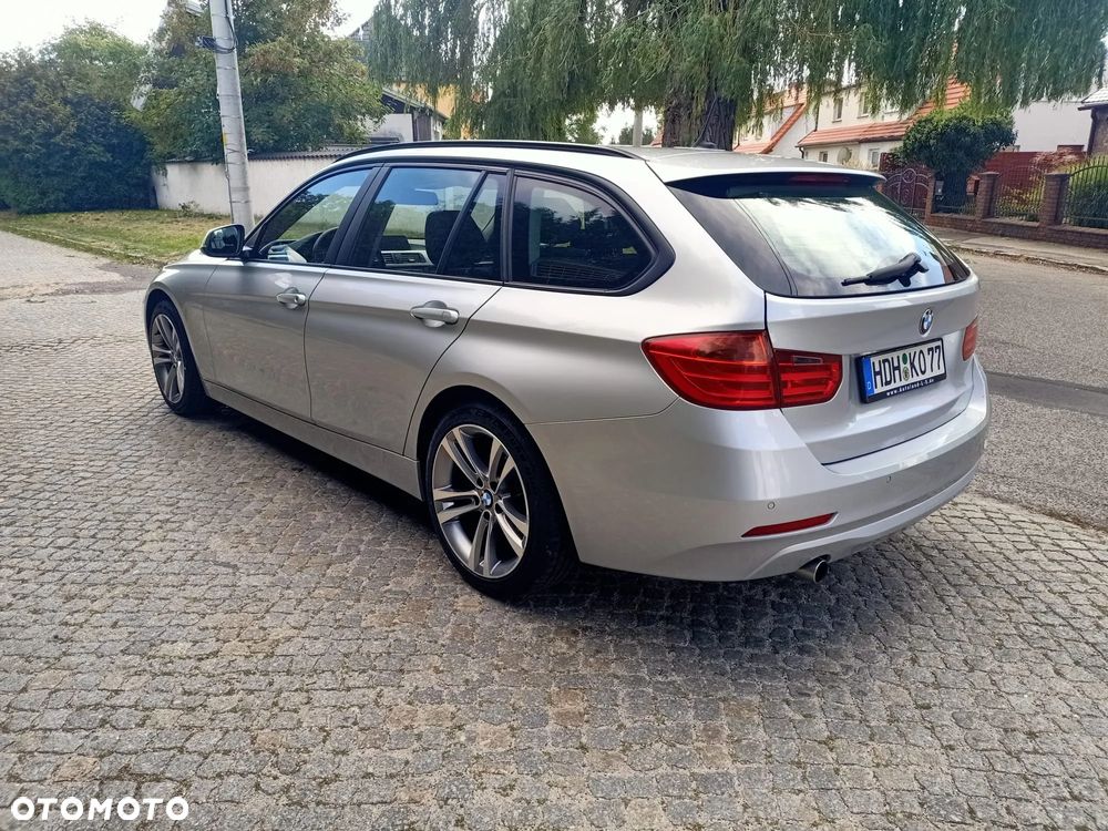BMW Seria 3 320d Touring Sport-Aut - 5
