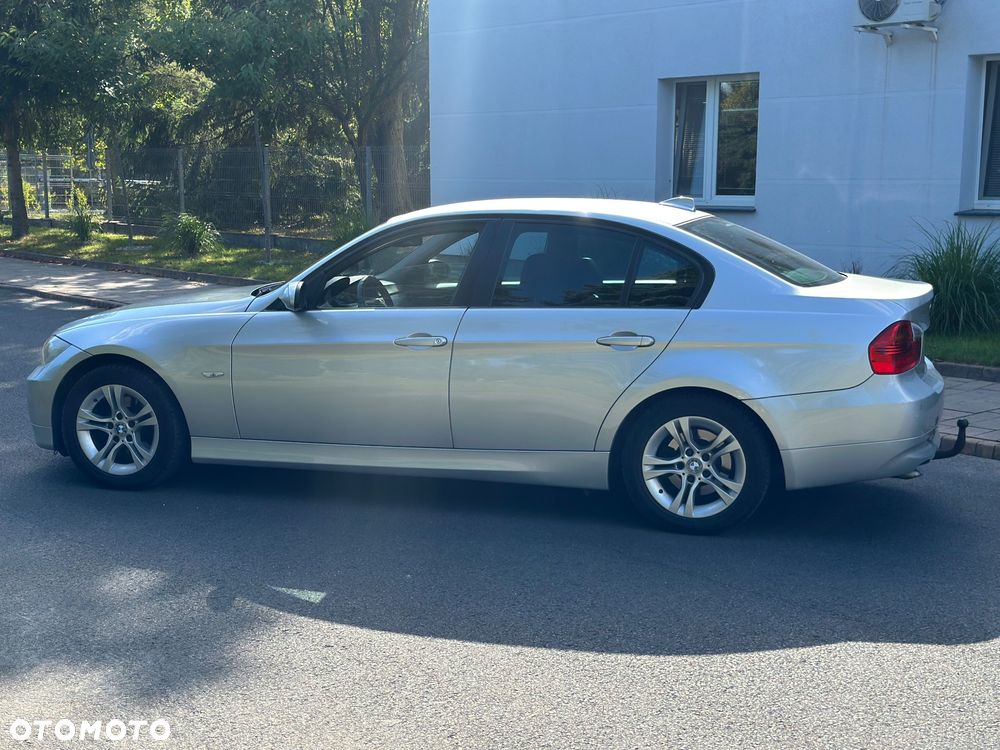 BMW Seria 3 318d - 2
