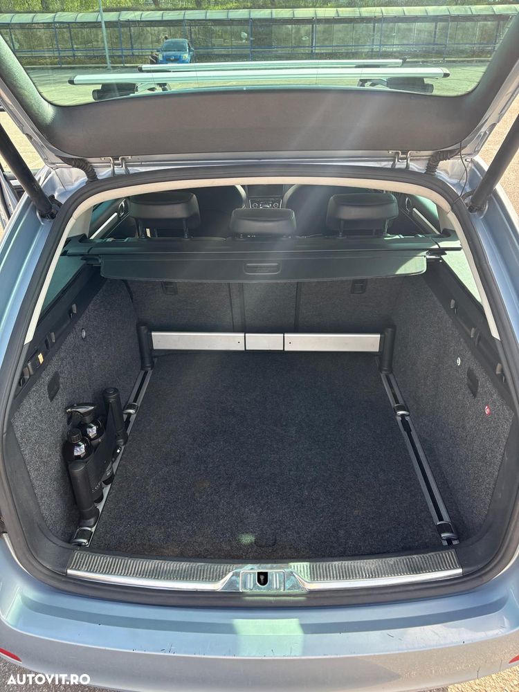 Skoda Superb 2.0 TDI Elegance DSG - 4