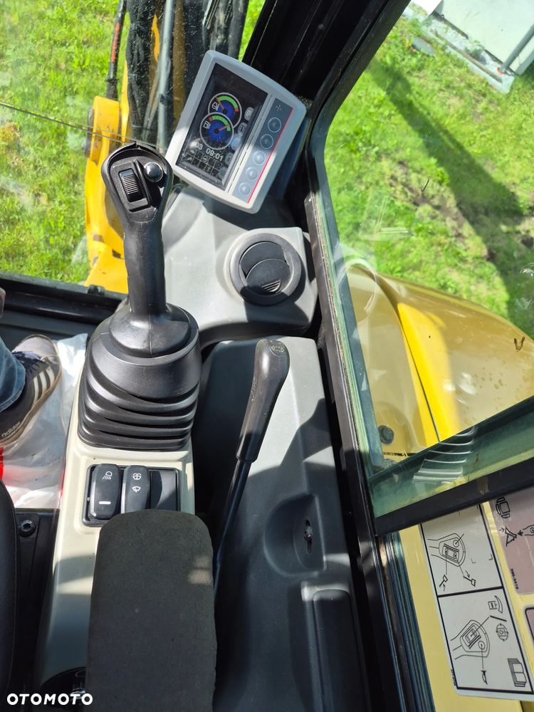 Caterpillar 305e2 - 22