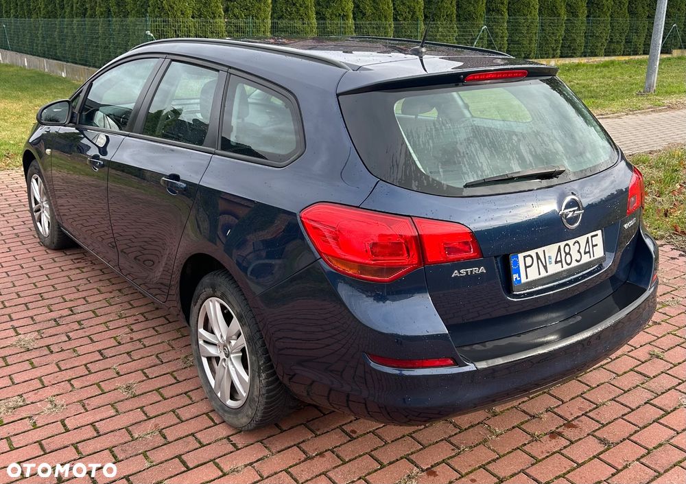 Opel Astra - 4