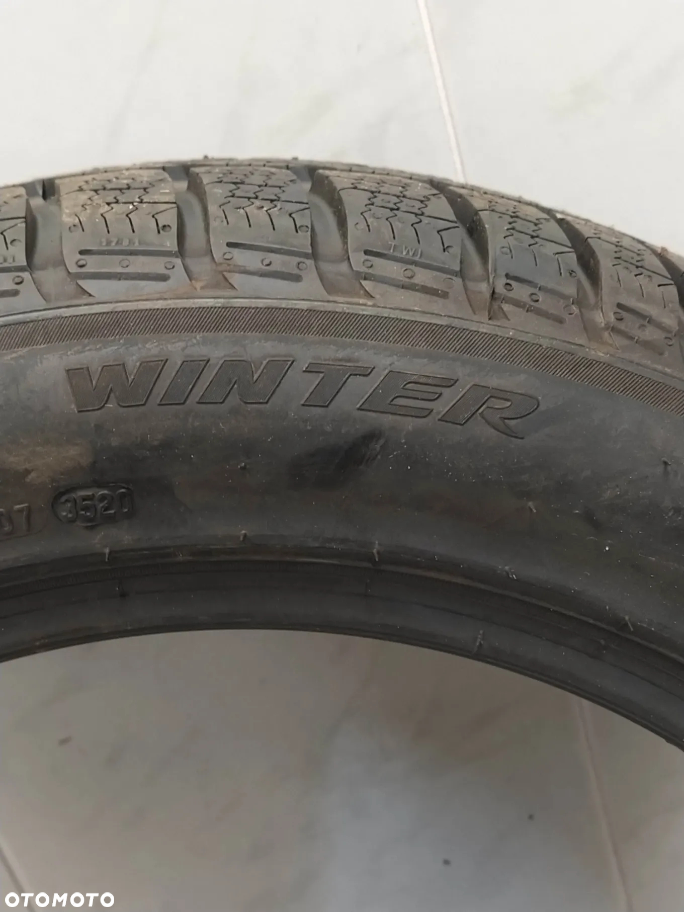 PIRELLI WINTER SOTTOZERO 3 215/55R17 OPONA ZIMOWA 215/55 R17 - 10
