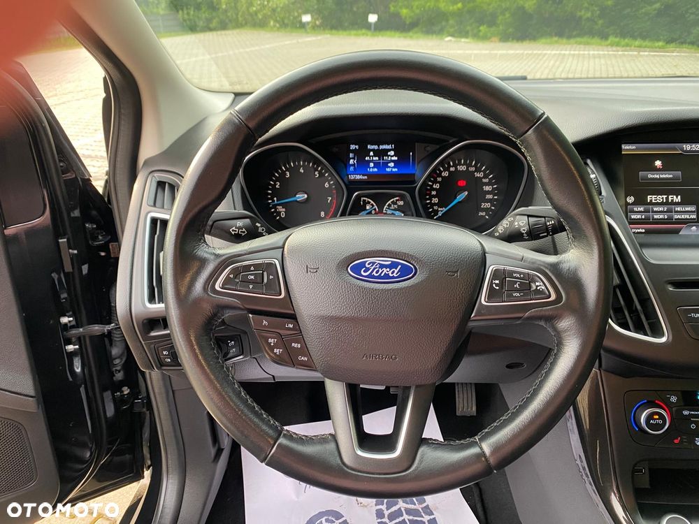 Ford Focus 1.0 EcoBoost Titanium - 15