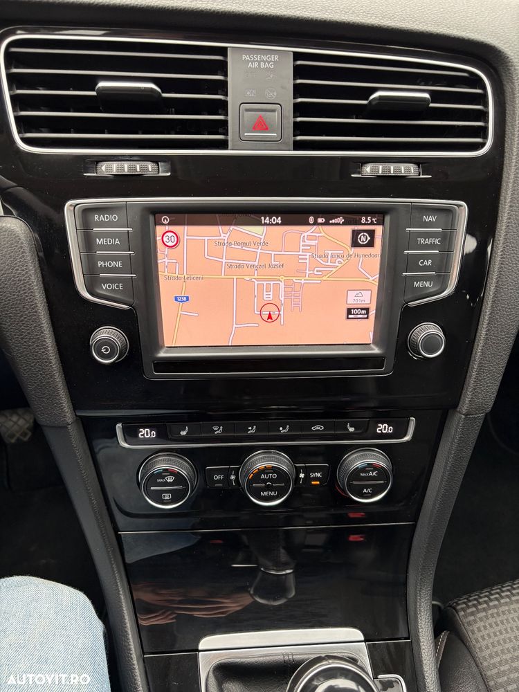 Volkswagen Golf 2.0 TDI (BlueMotion Technology) Comfortline - 8