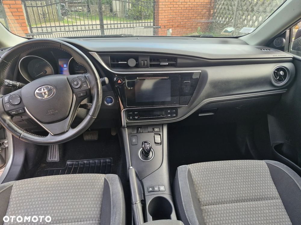 Toyota Auris - 12