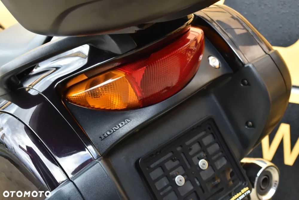 Honda Deauville - 16