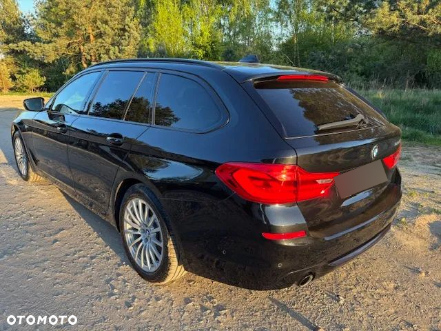 BMW Seria 5 520d Luxury Line sport - 11