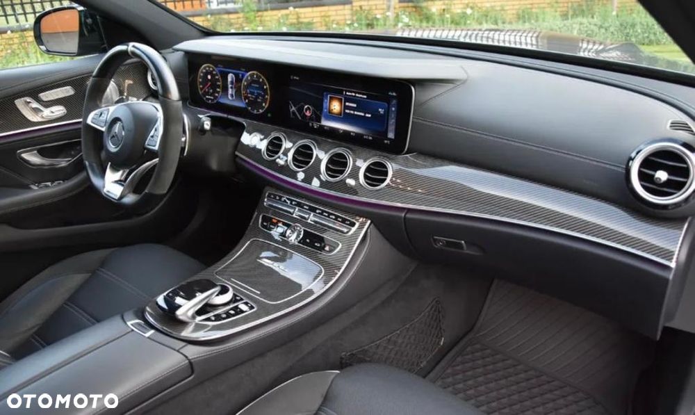 Mercedes-Benz Klasa E - 9