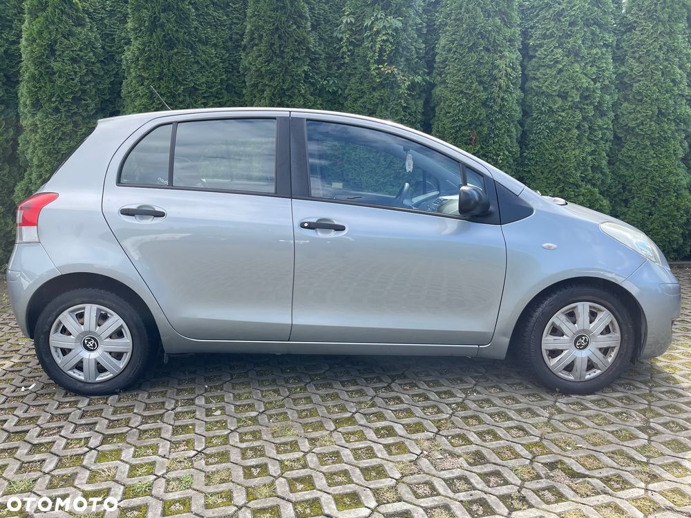 Toyota Yaris 1.4 D-4D Luna EU5 - 4