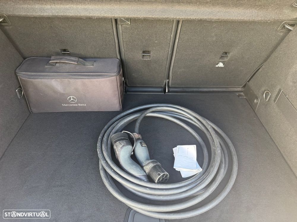 Mercedes-Benz GLA 250 e Progressive — fotografia 8