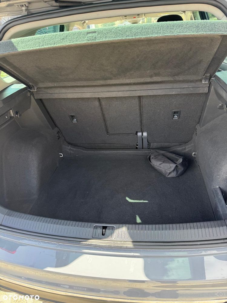 Volkswagen Tiguan - 13