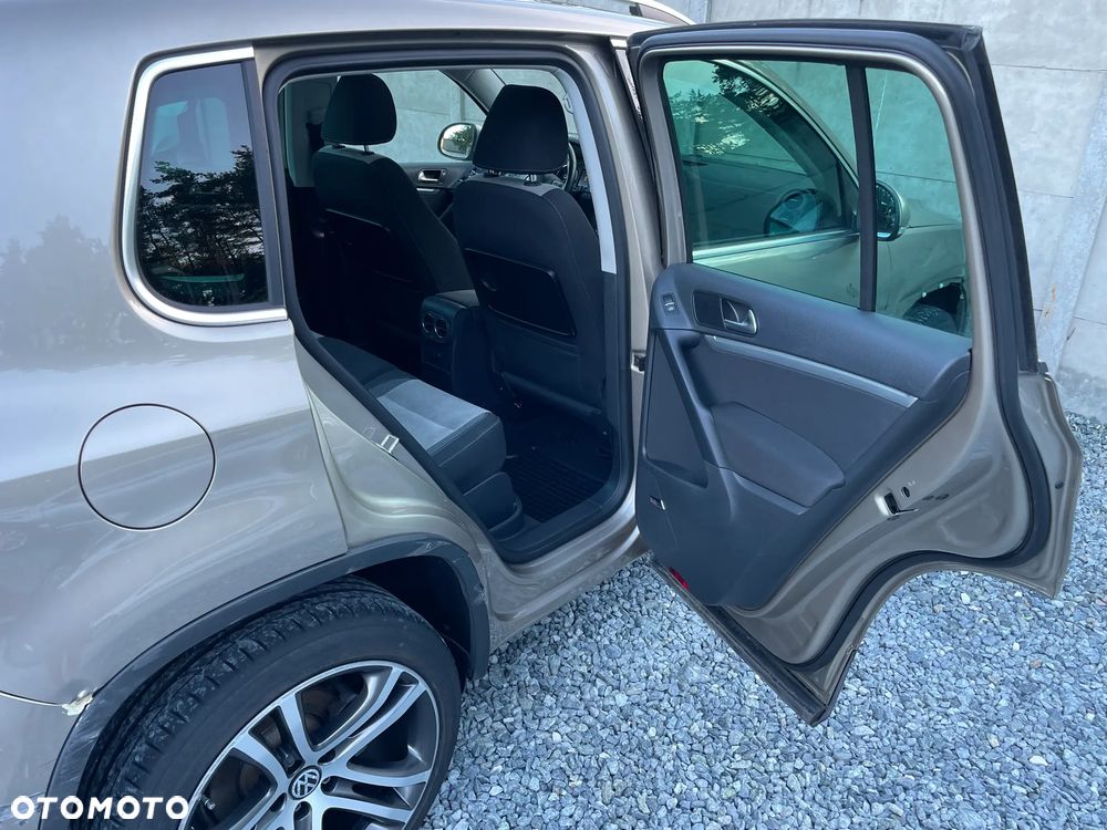 Volkswagen Tiguan - 19