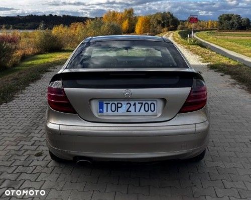 Mercedes-Benz C-Class 2002 photo 3