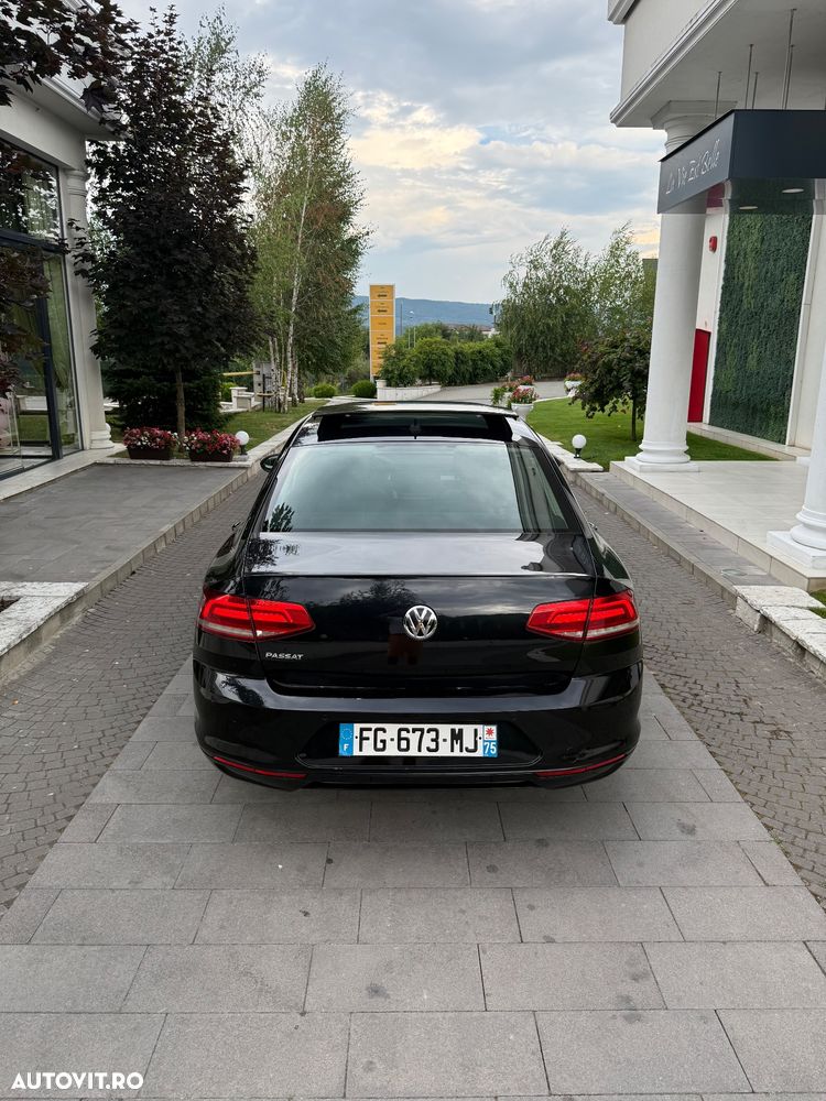 Volkswagen Passat 2.0 TDI DSG Highline - 11