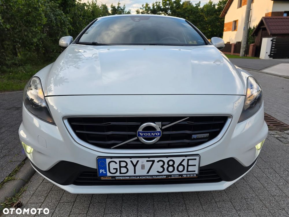 Volvo V40 D4 Drive-E R-Design Momentum - 5