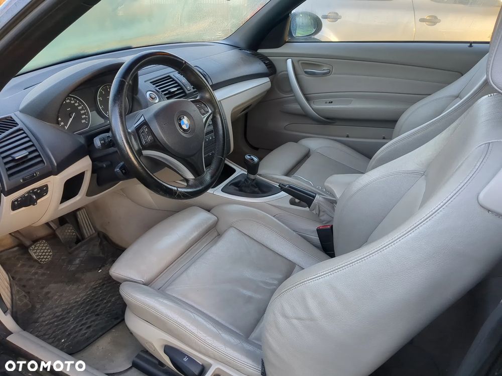 BMW Seria 1 120i - 4