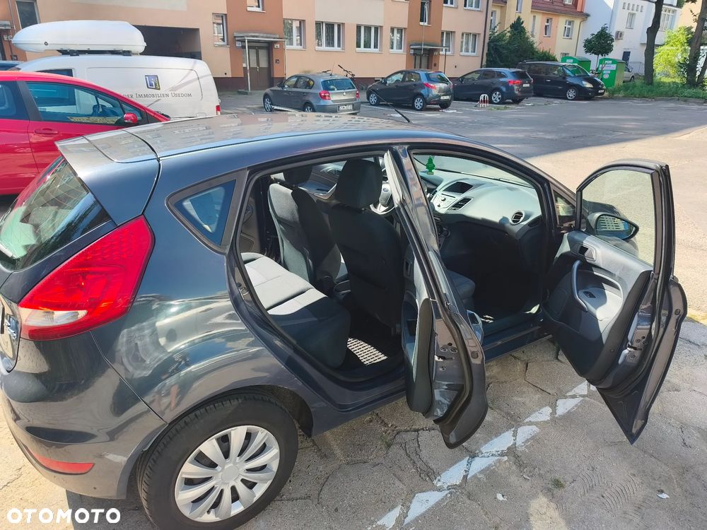 Ford Fiesta 1.25 Trend - 14