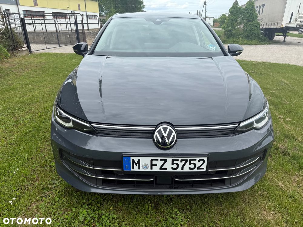 Volkswagen Golf - 2