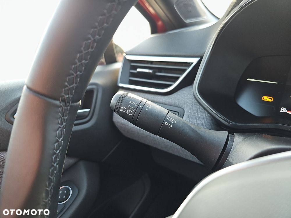 Renault Clio 1.0 TCe Techno - 19