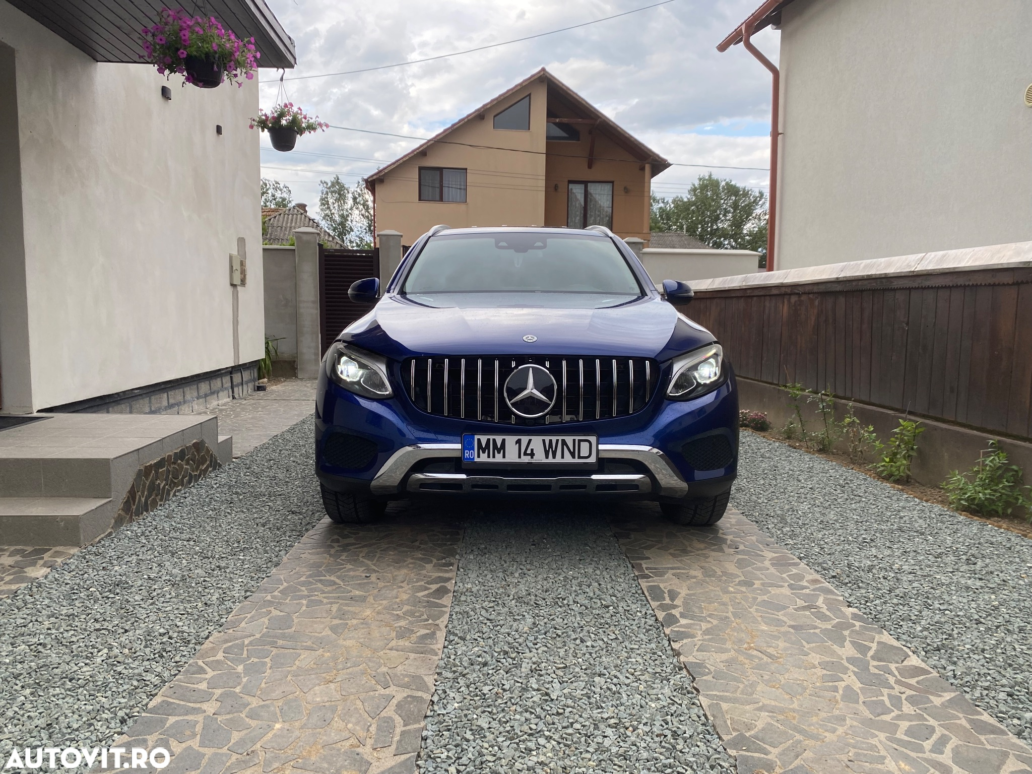 Mercedes-Benz GLC 220 d 4Matic 9G-TRONIC - 3