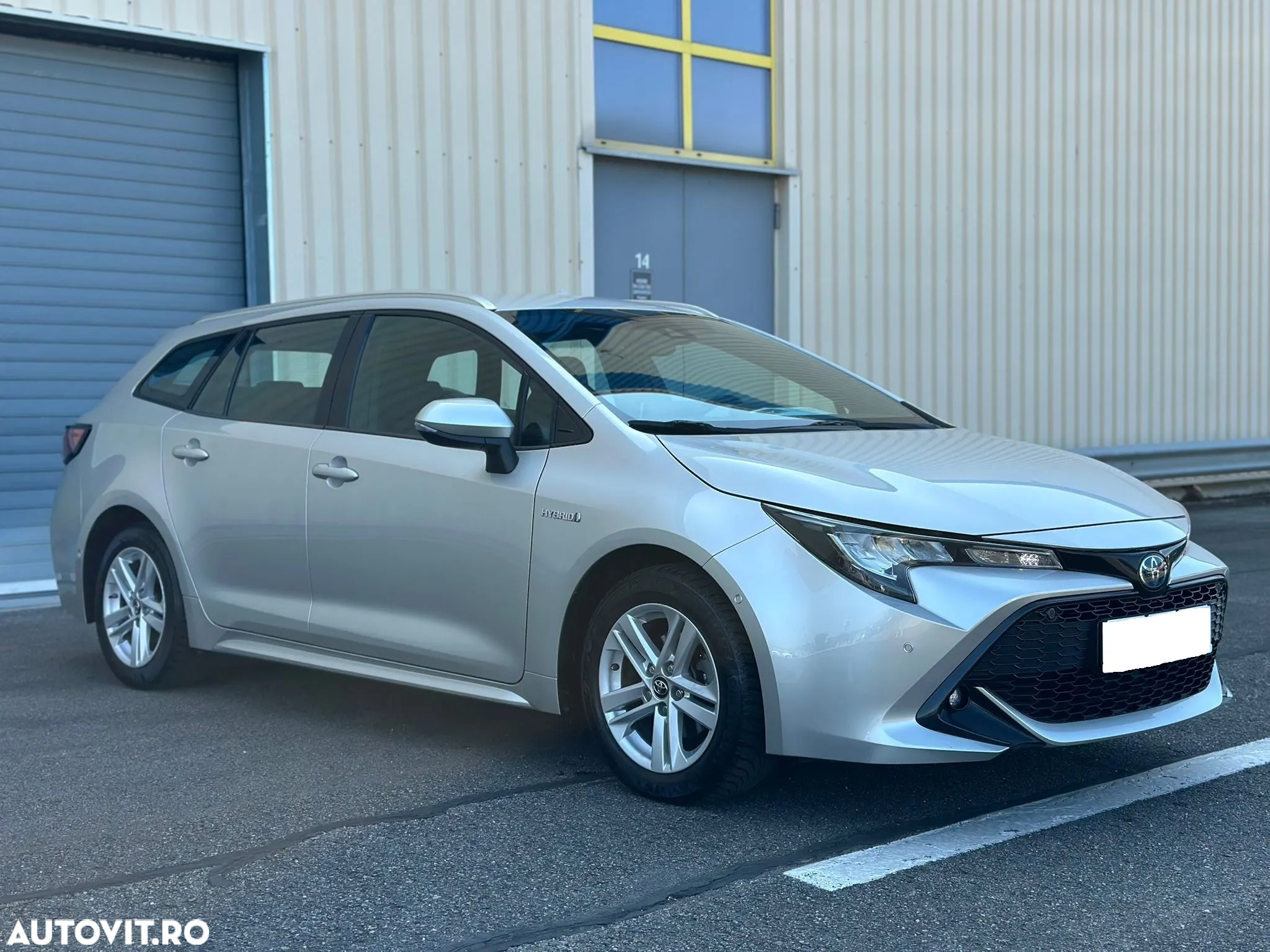 Toyota Corolla 1.8 HSD Dynamic - 3