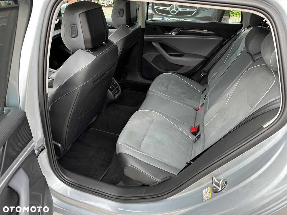 Volkswagen Passat - 20