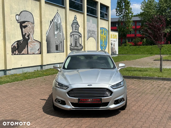 Ford Mondeo 2.0 EcoBoost Titanium