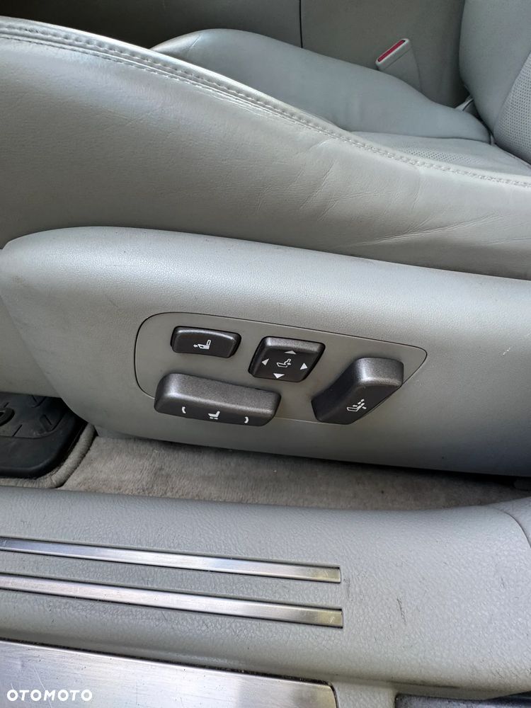 Lexus LS 600h Prestige - 33