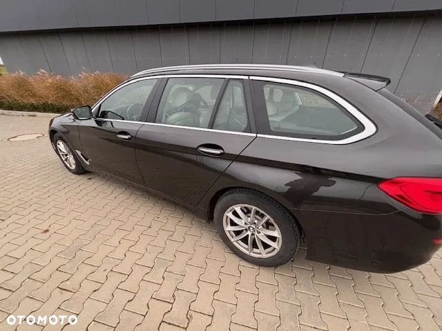 BMW Seria 5 520d Luxury Line - 10