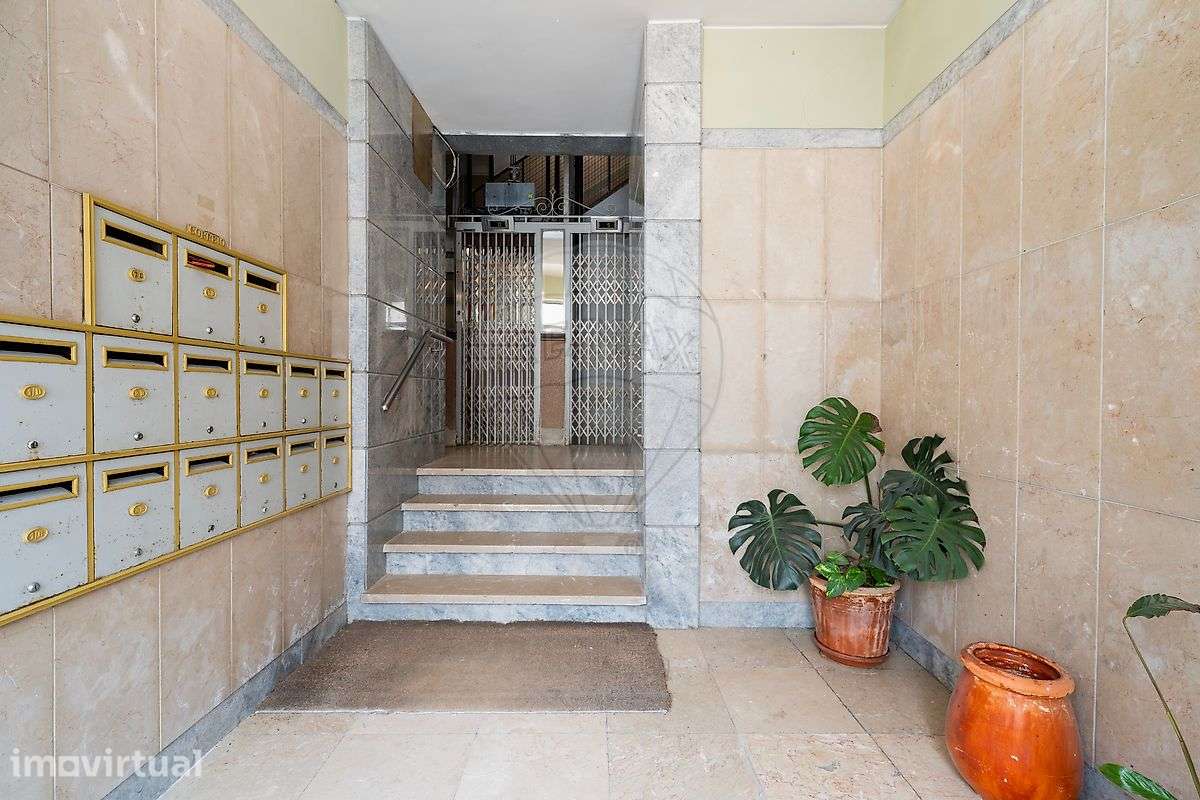 Apartamento T1 para venda - Grande imagem: 2/12