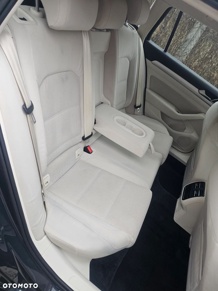 Volkswagen Passat 1.6 TDI (BlueMotion Technology) Comfortline - 16