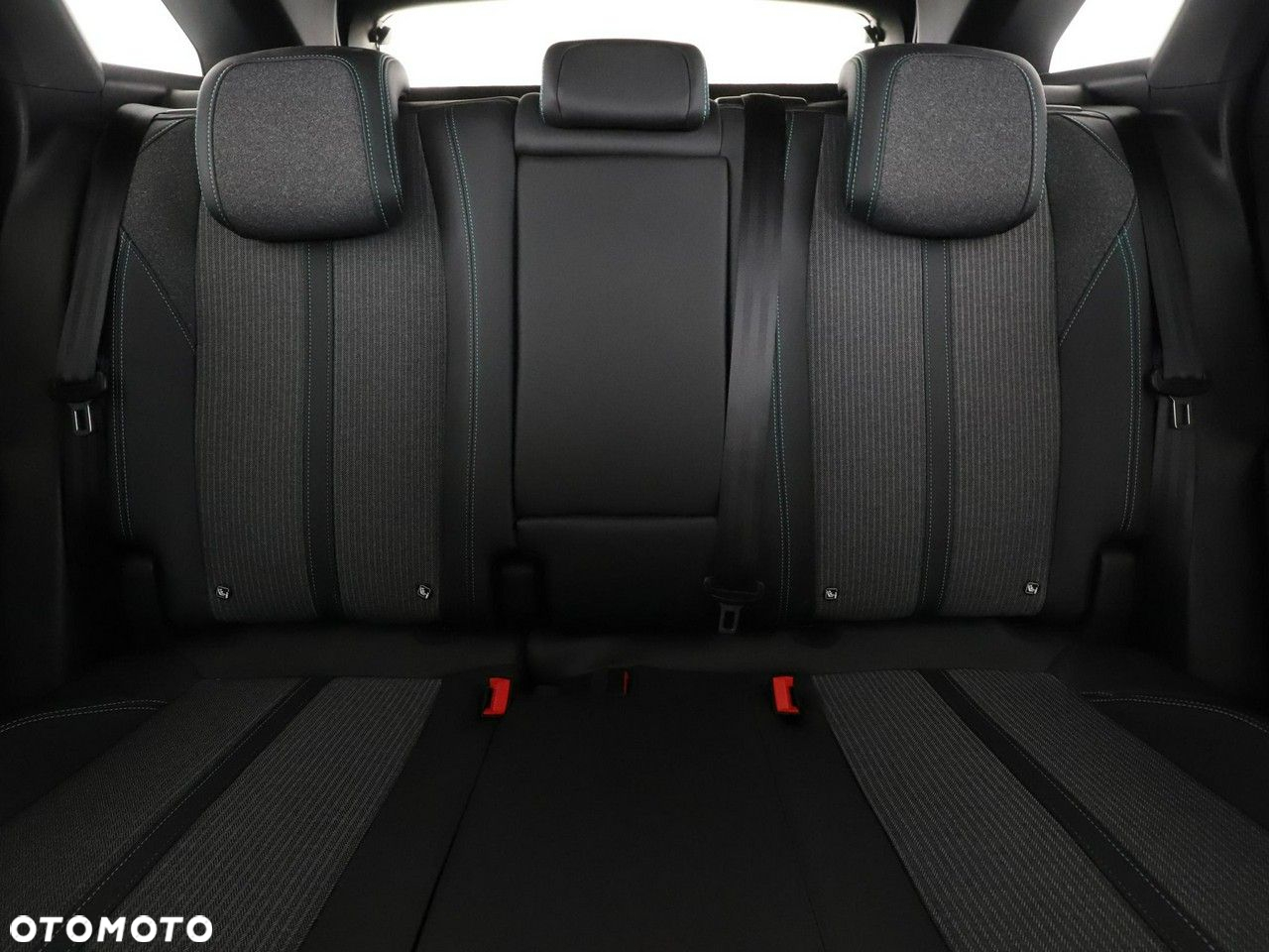 Peugeot 3008 PureTech 130 Stop & Start GPF EAT8 Allure Pack - 18