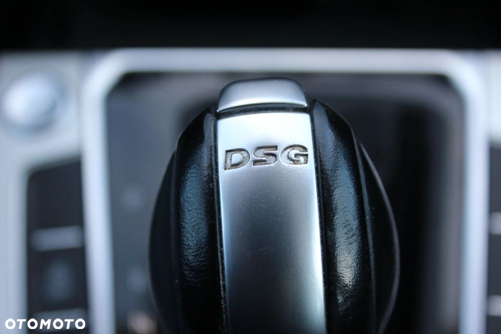 Volkswagen Passat Variant 1.6 TDI (BlueMotion Technology) DSG Comfortline - 26