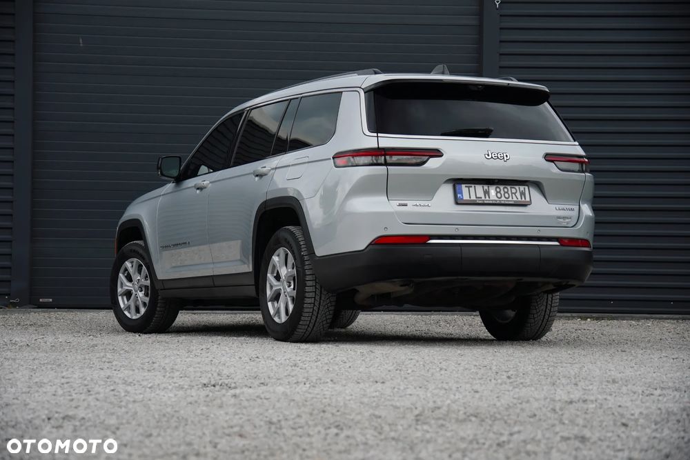 Jeep Grand Cherokee - 19