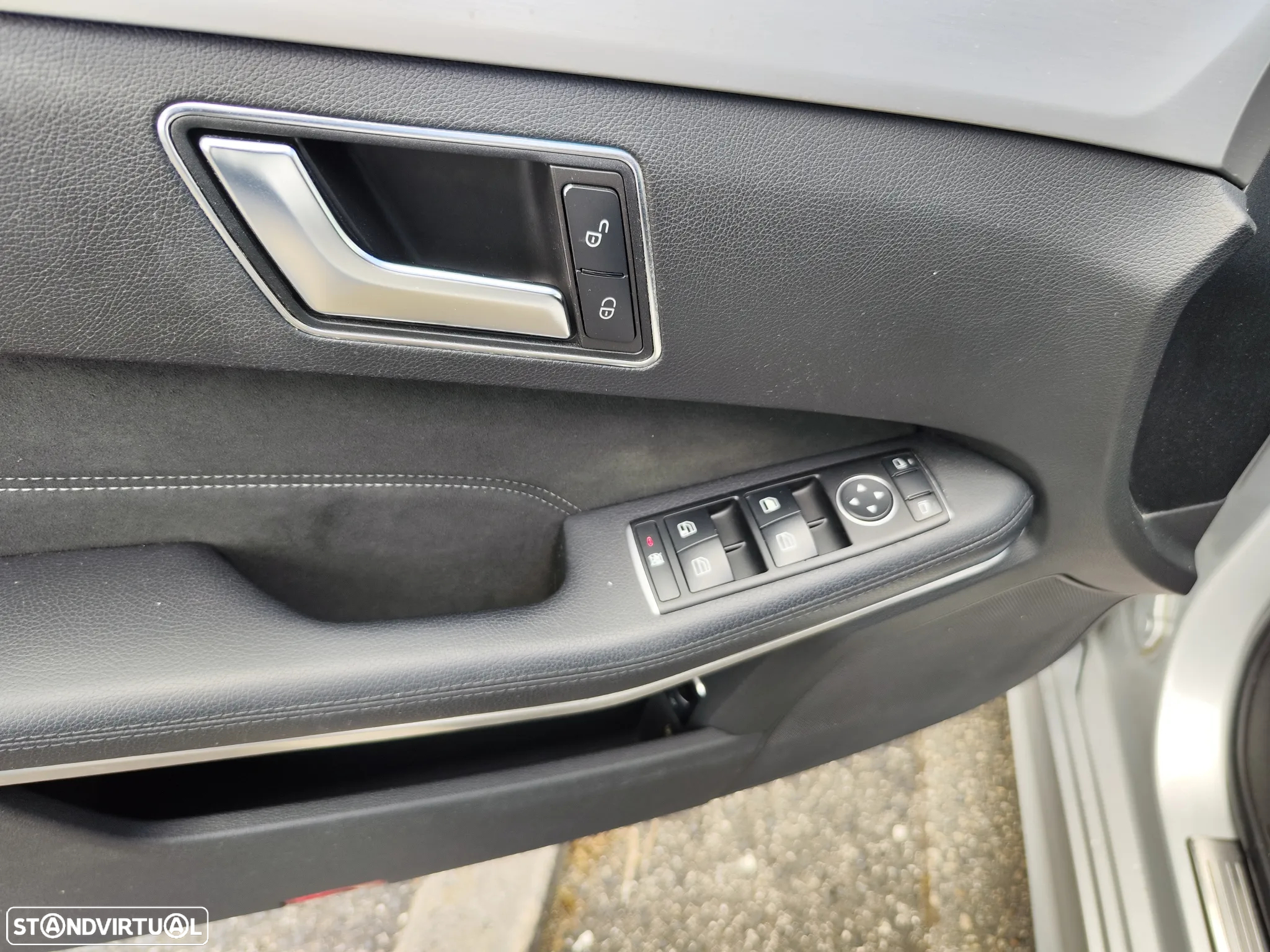 Mercedes-Benz E 300 Bluetec Hybrid Avantgarde - 14