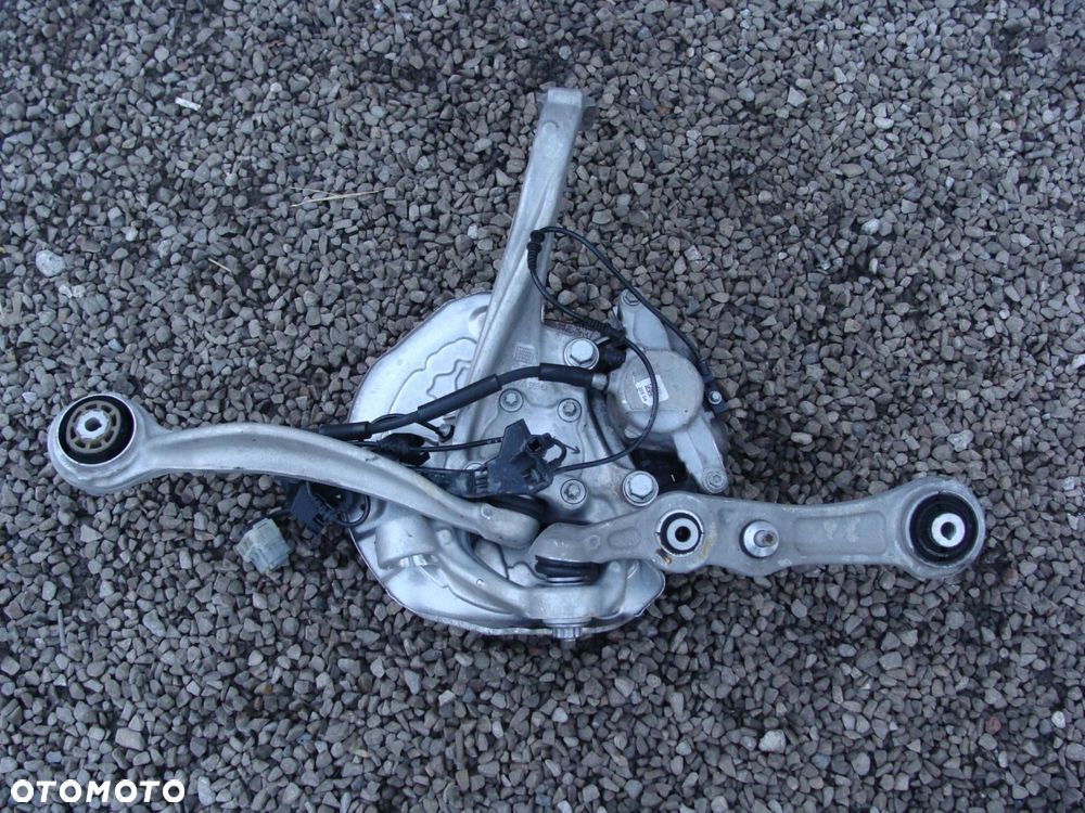 zwrotnica piasta wahacze prawa mercedes c-klasa w205 - 3