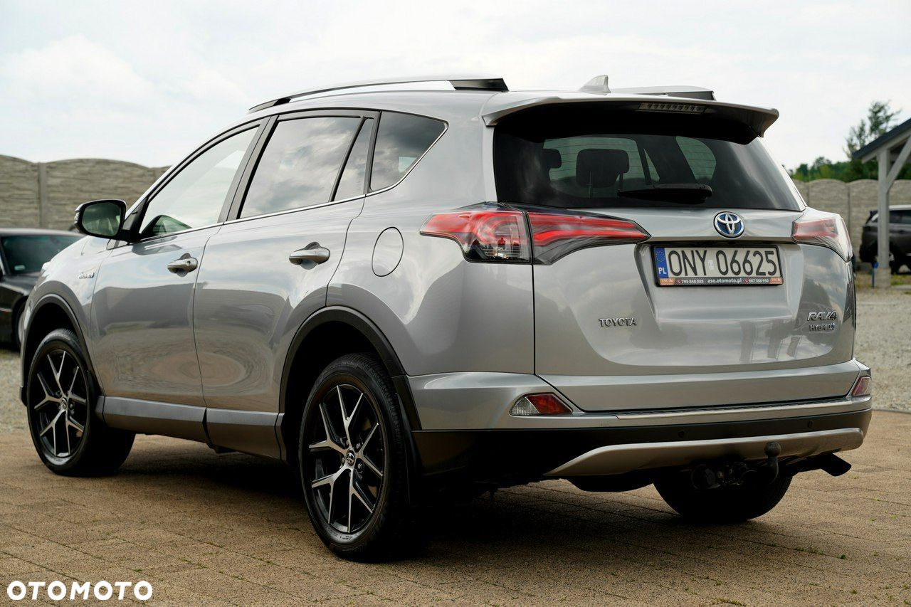 Toyota RAV4 - 10
