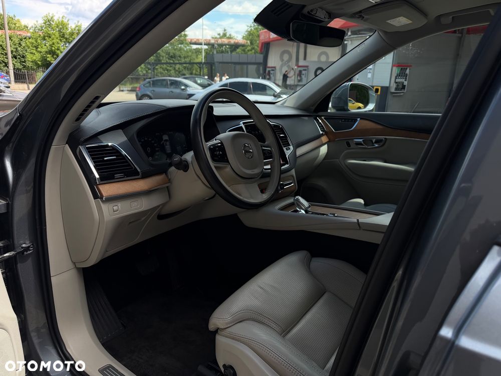 Volvo XC 90 D5 AWD Inscription 7os - 24