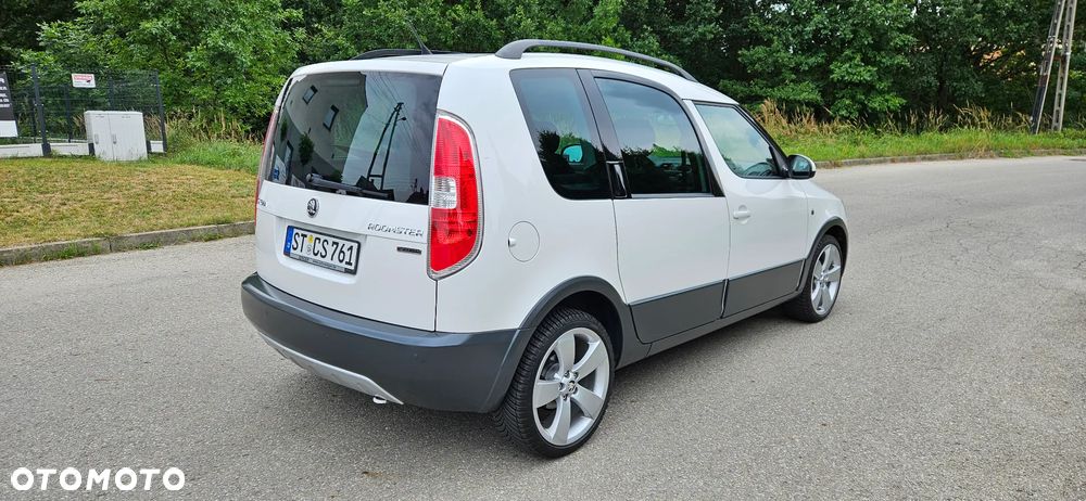 Skoda Roomster 1.2 TSI Scout PLUS EDITION - 3