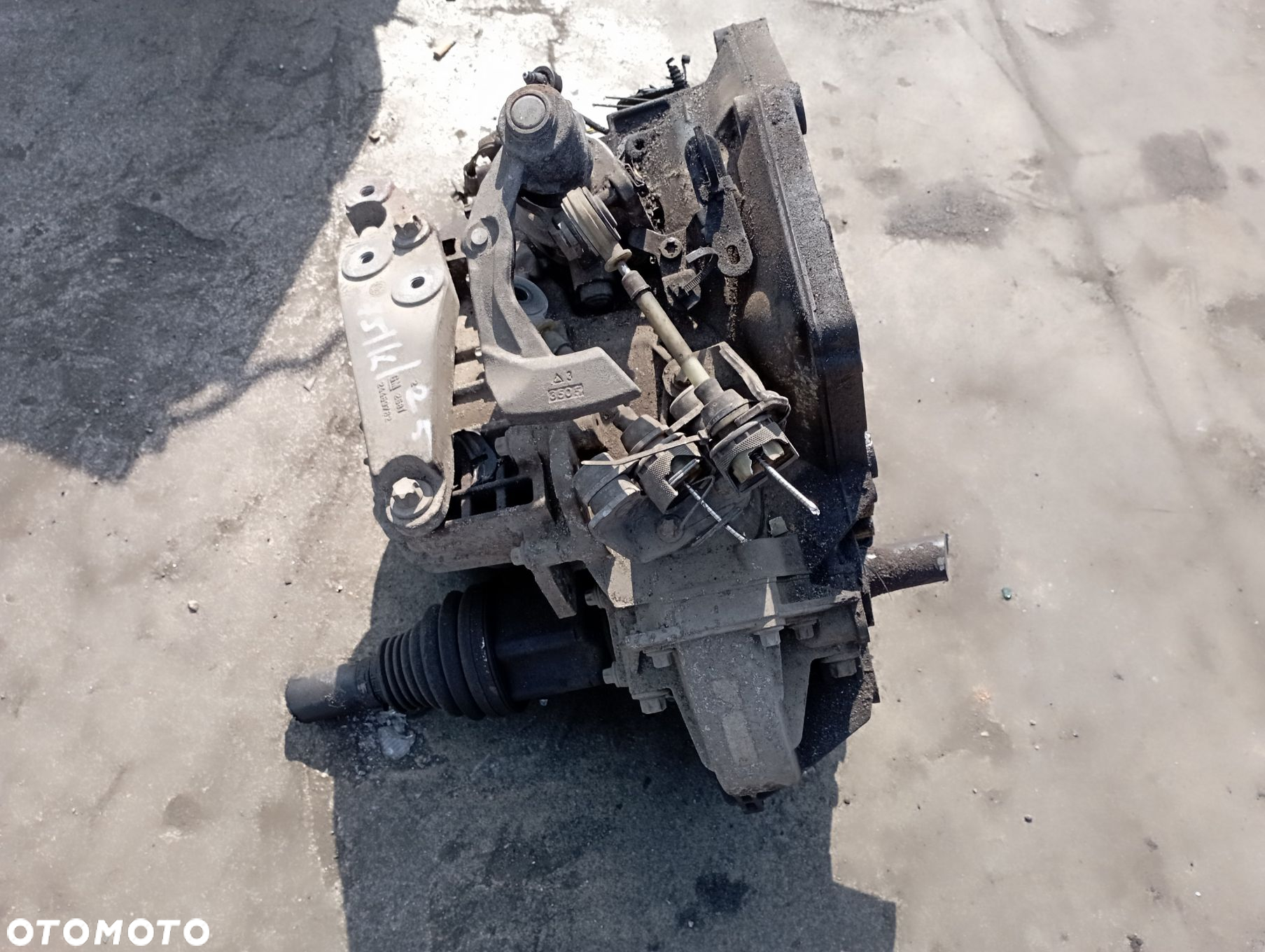 SKRZYNIA BIEGÓW M32

 OPEL
 ASTRA H Z21B - 4