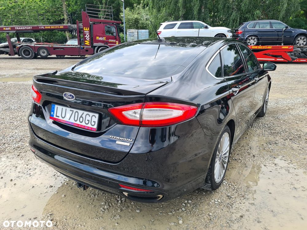 Ford Fusion - 8